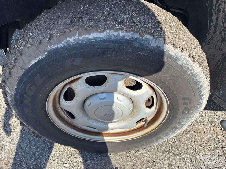 2013-ford-f150-image-23