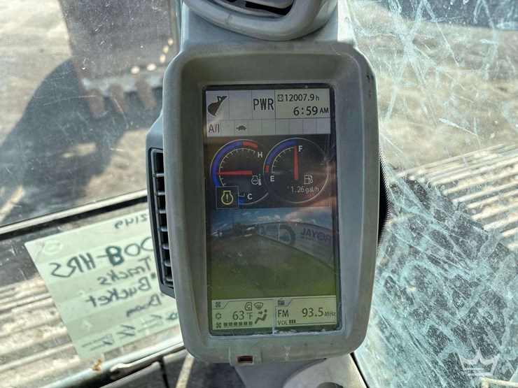 2013-deere-350g-lc-image-27