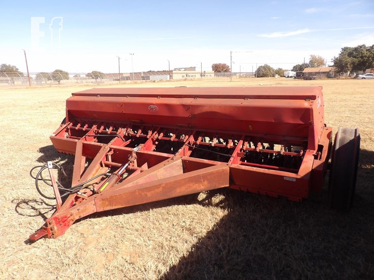 case-ih-5300-image-1