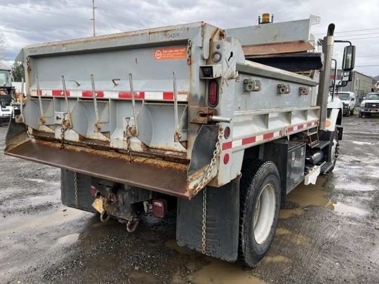 2013-international-7500-s/a-dump-truck-image-4