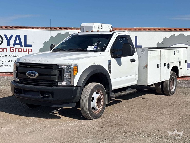 2017-ford-f450-image-1