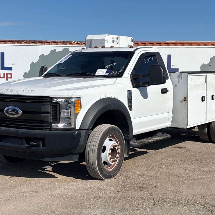 2017 FORD F450