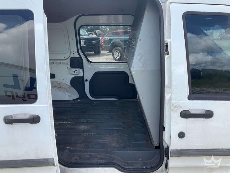 2012-ford-transit-connect-image-26