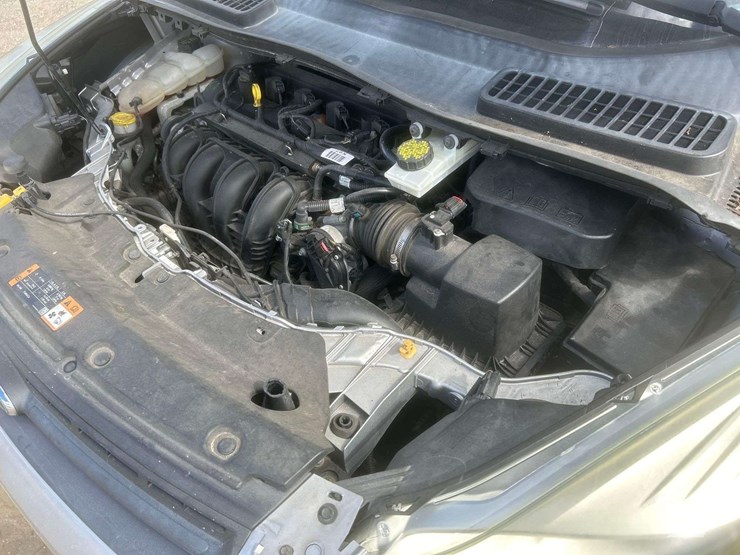 2016-ford-escape-image-8