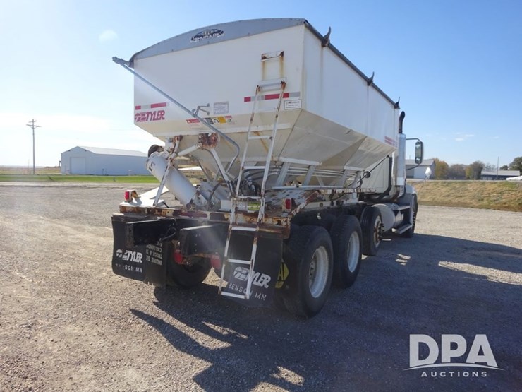 2004-mack-vision-dry-tender-truck-(pz14165,-unit-17539)-image-23