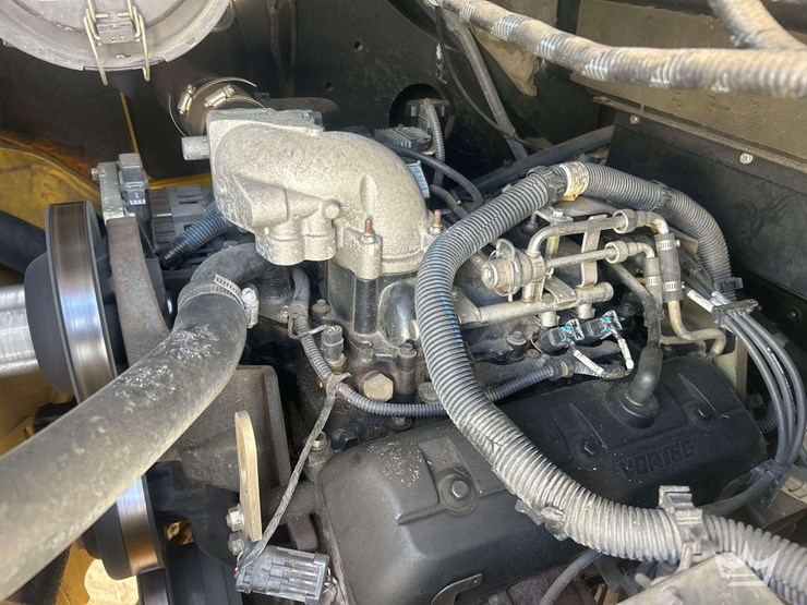 2009-yale-veracitor-135vx-12,150lbs-straight-mast-forklift-image-23