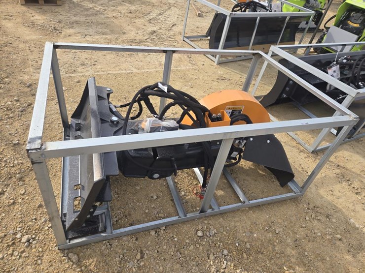 #5965-•-new-wolverine-stump-grinder-w/-controller-image-4