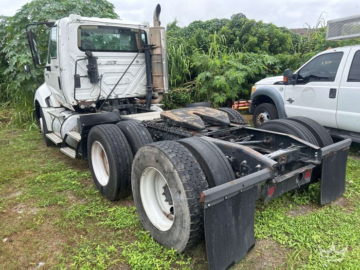 2012-international-prostar-image-31