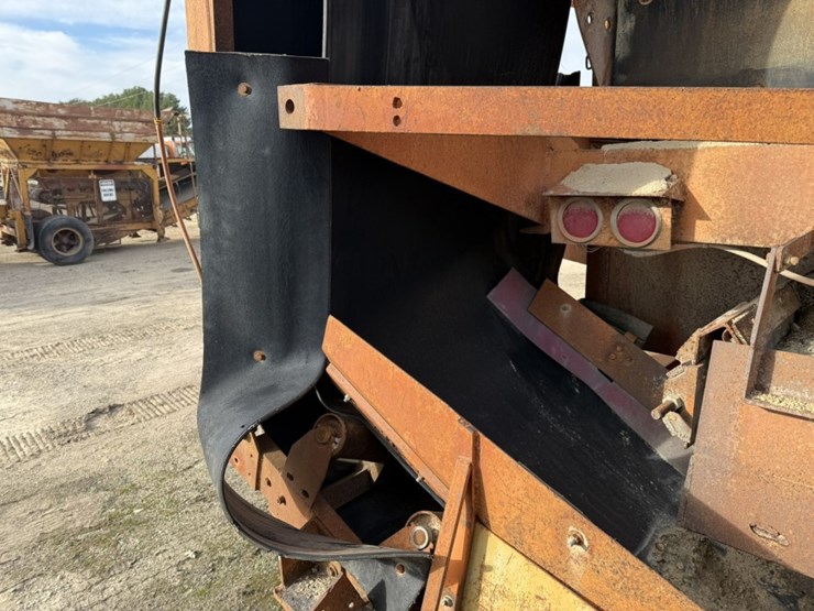 cedarapids-5x16-image-54