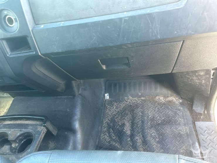 2011-ford-f150-image-23