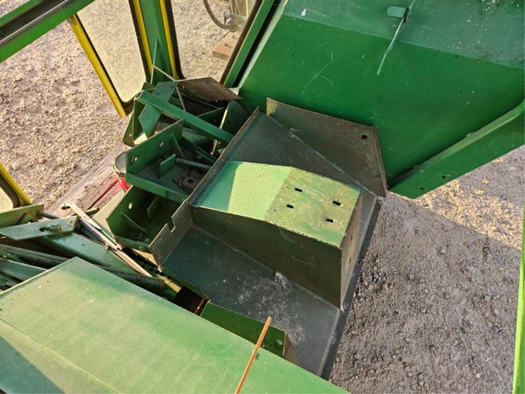 john-deere-4230-image-10