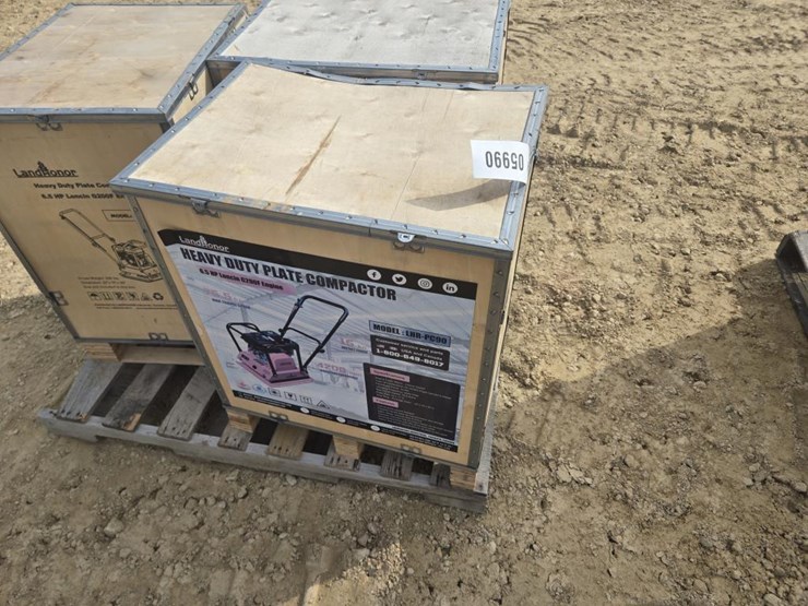 #5990-•-new-landhonor-heavy-duty-plate-compactor-lhr-pc90h-image-1