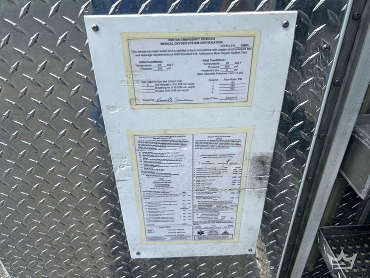 2013-ford-f550-image-18