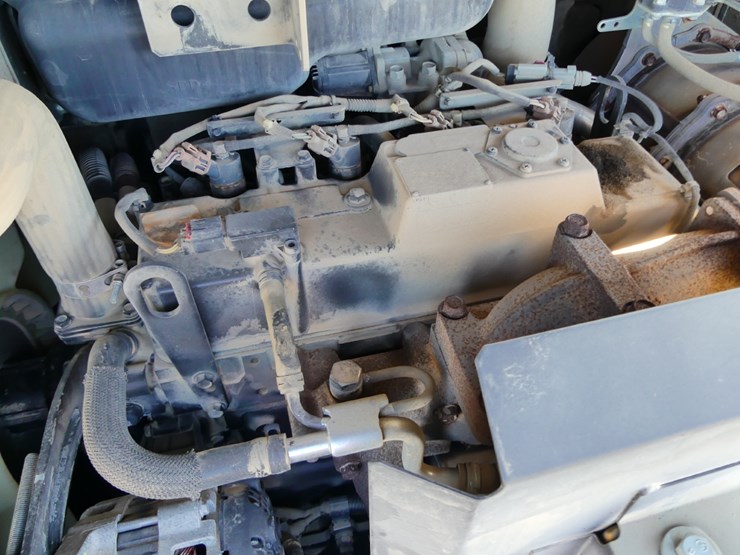 2021-deere-75g-image-8