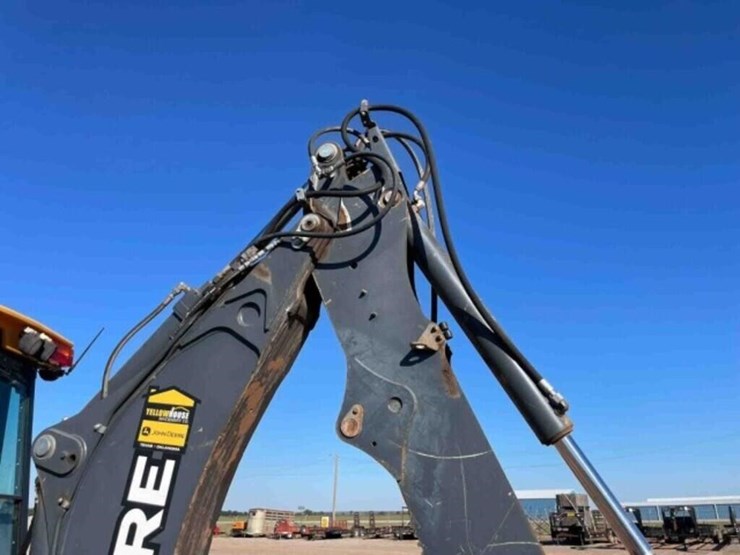 2015-deere-310sl-image-14