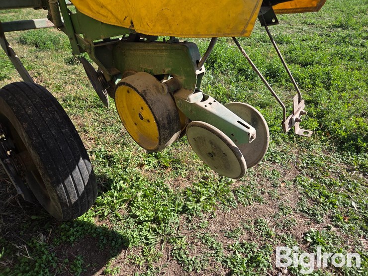 john-deere-7000-image-19