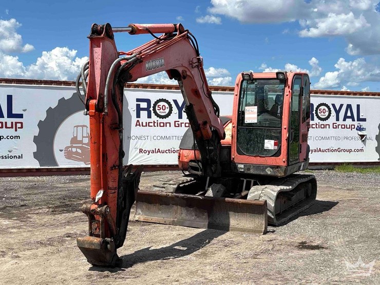 2011-kubota-kx080-3-image-23
