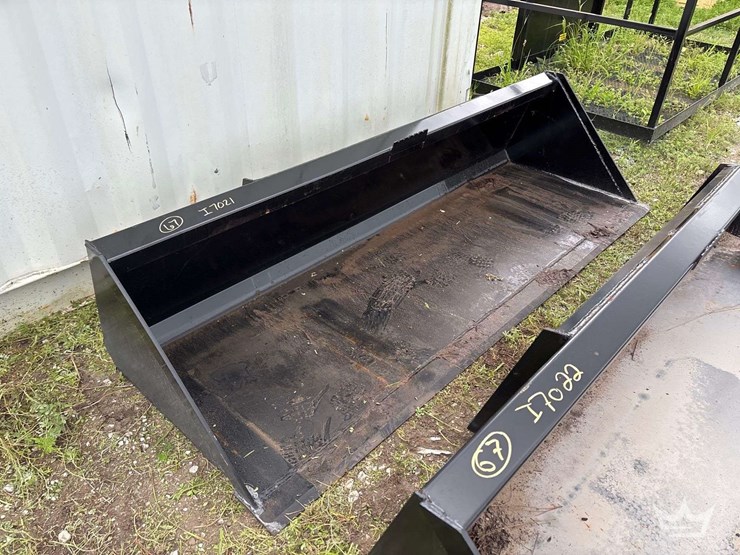 2025-swict-84in-bucket-skid-steer-attachment-image-2