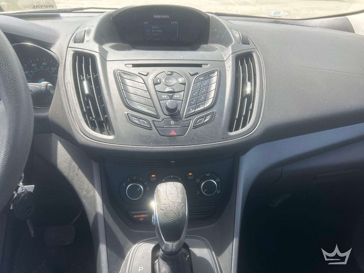 2015-ford-escape-image-15