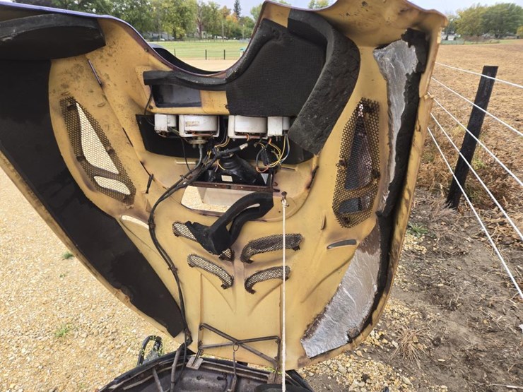 #5941-•-ski-doo-583-snowmobile--**for-parts-only**-image-8