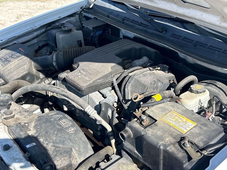 2012-chevrolet-colorado-image-8