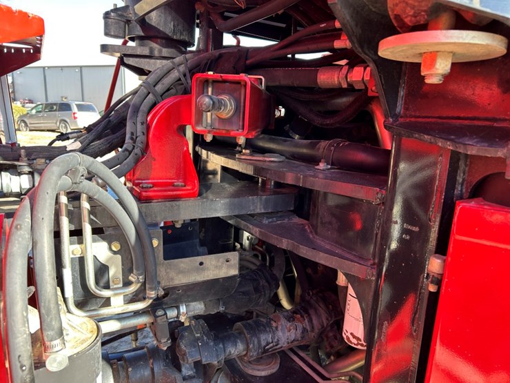 2013-case-ih-steiger-550-image-78