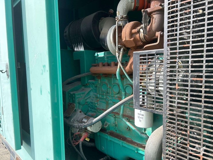 2013-cummins-dsgab-125kw-standby-diesel-generator-image-9