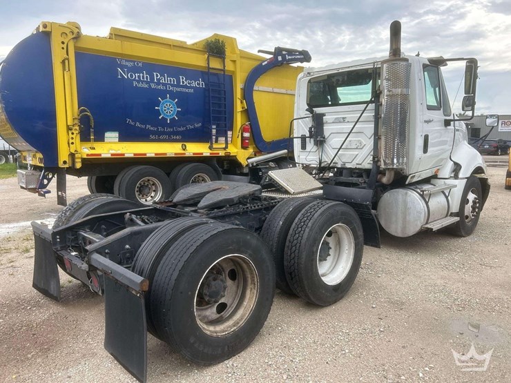 2012-international-prostar-image-3