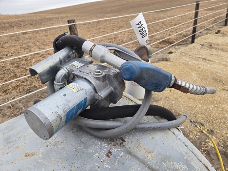 #5944-•-500-gallon-fuel-barrel-w/-pump-image-4