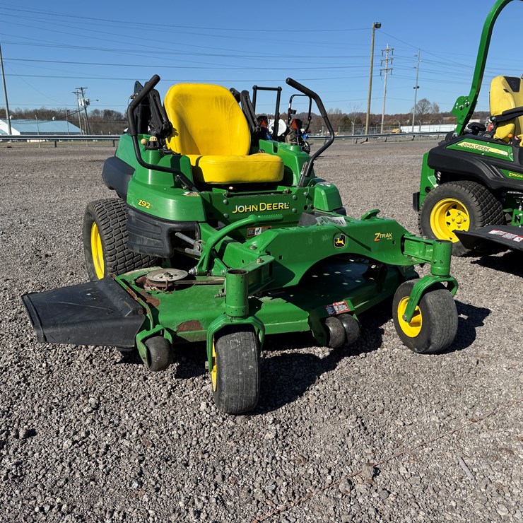 2010 JOHN DEERE Z925