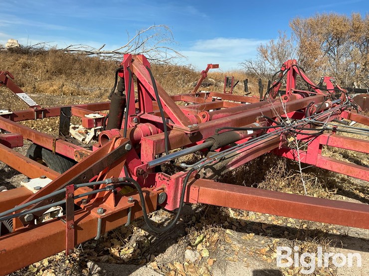 wilrich-30'-field-cultivator-image-15