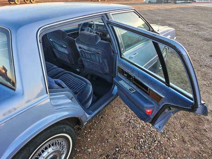 1985-oldsmobile-ninety-eight-regency-image-91