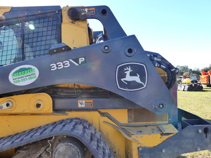 2024-deere-333d-image-7
