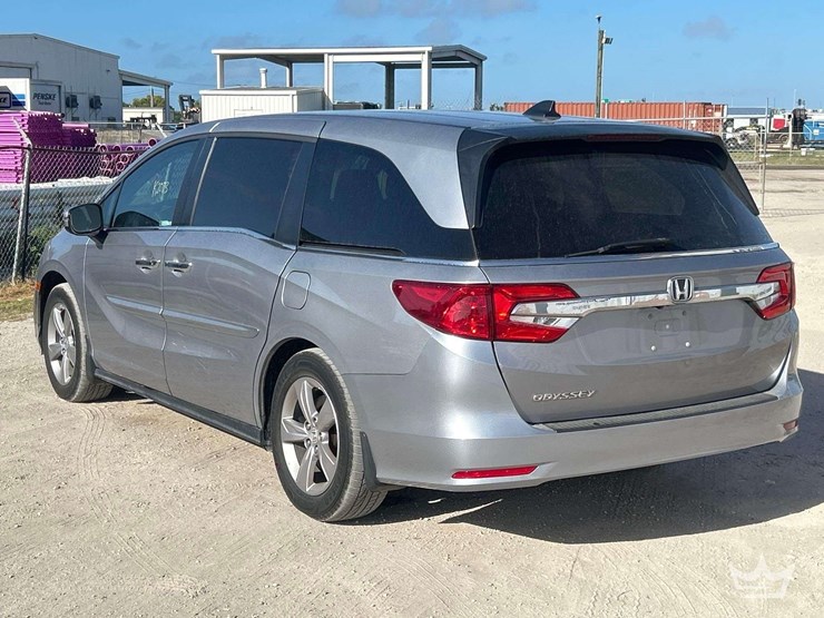 2018-honda-odyssey-image-3