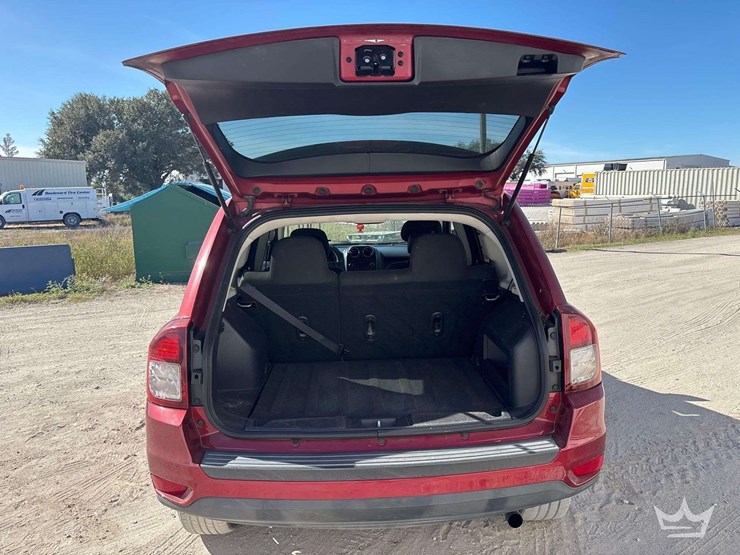 2016-jeep-compass-sport-image-19