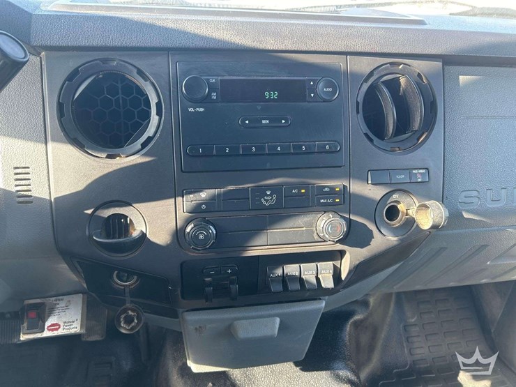 2016-utility-flatbed-image-14