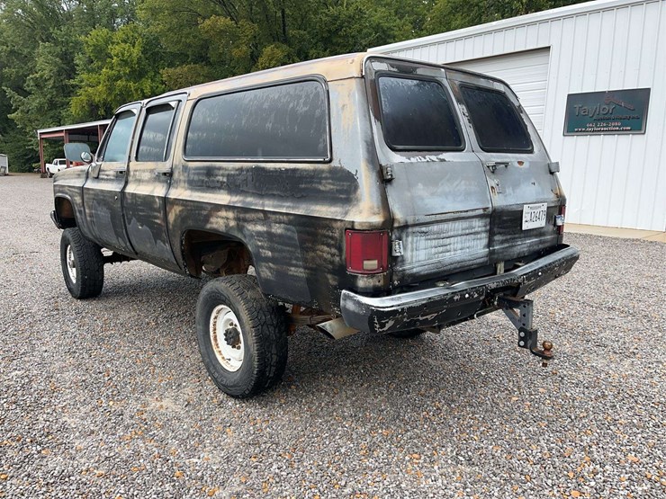 1985-chevrolet-suburban-image-7