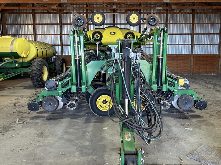 2014-john-deere-db60-image-2