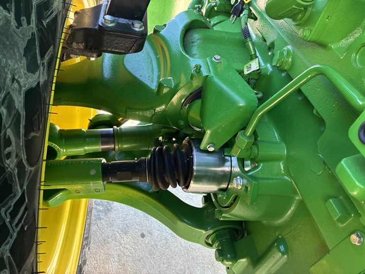 2024-john-deere-8r-410-image-48