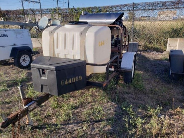 heated-pressure-washer-with-honda-engine-on-trailr-image-1