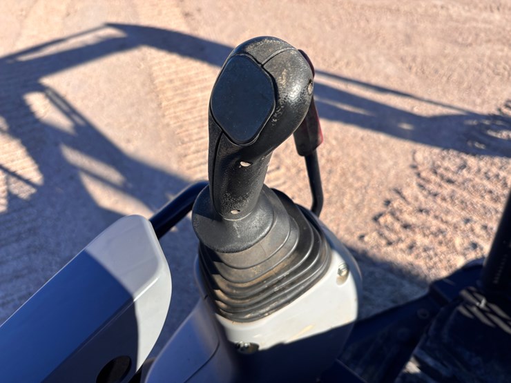 2021-deere-50g-image-16