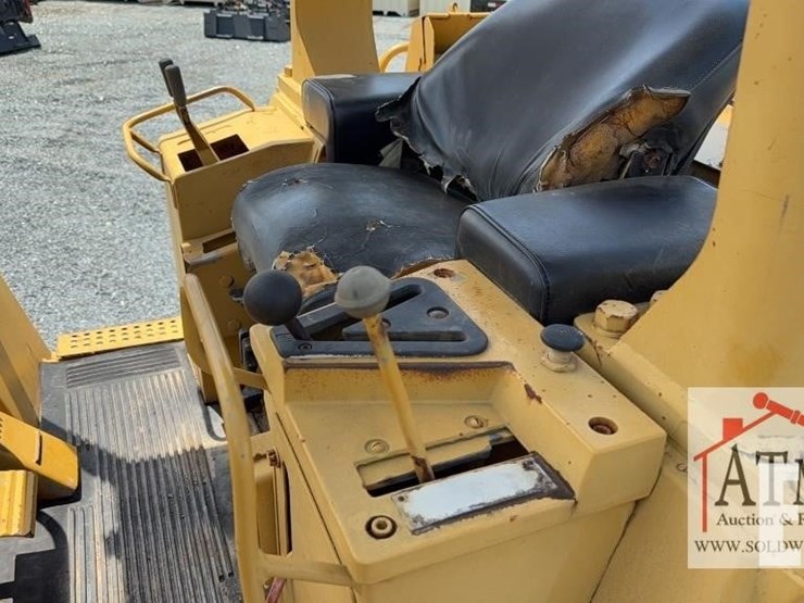 1988-caterpillar-973-image-19