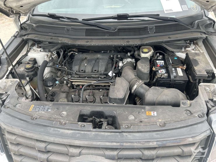 2016-ford-explorer-image-7