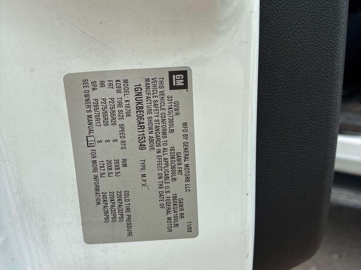 2010-chevrolet-tahoe-image-7