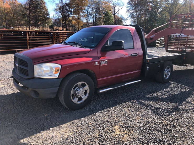 2008-dodge-2500-image-1