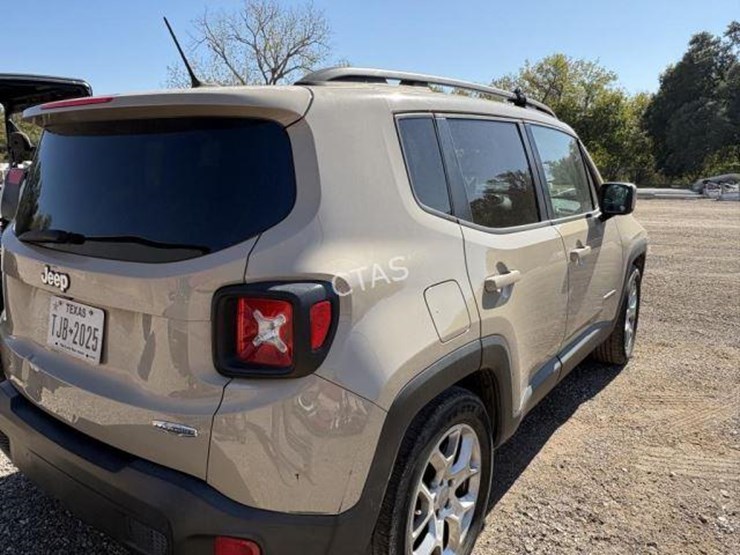 2015-jeep-renegade-image-7