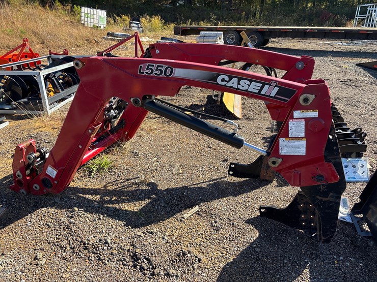 case-ih-l550-image-1