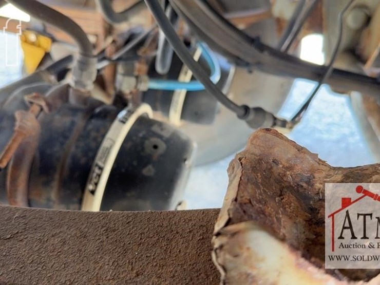 2004-cheetah-20'-chassis-image-9