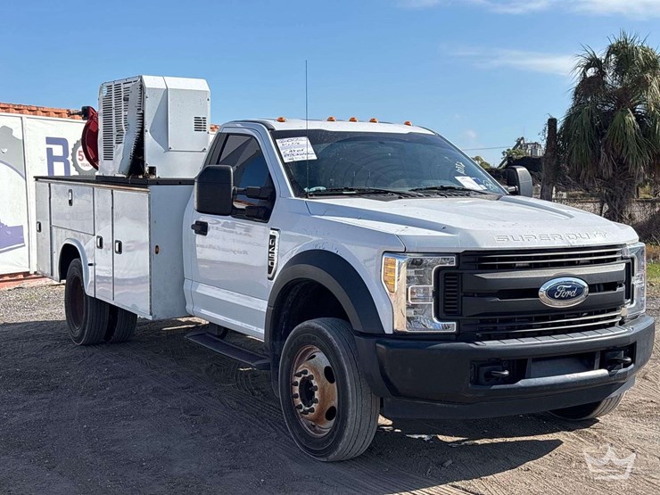 2017-ford-f450-image-2