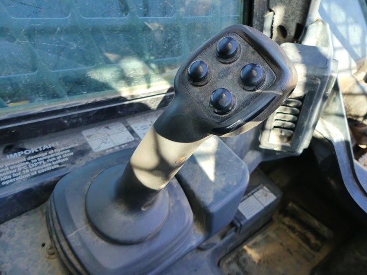 2021-deere-325g-image-14